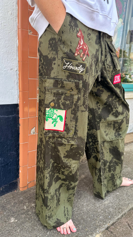 Howdy Camo Patch Cargo Pants