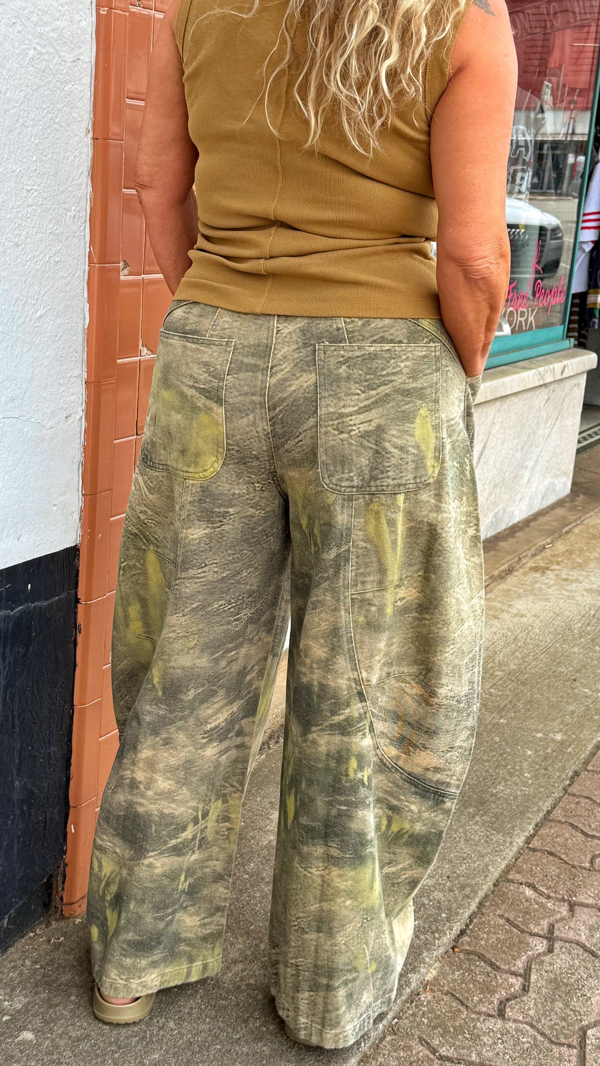 Camo Print Barrel Carpenter Jeans