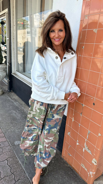 Ivory Snap Pullover Sweatshirt